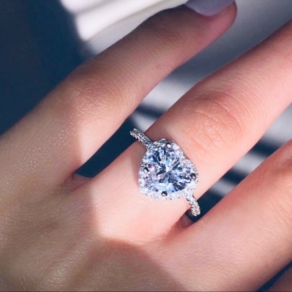 Heart ring! - Picture 2 of 7